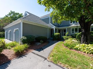 15 Iris Ct, Nashua, NH 03062