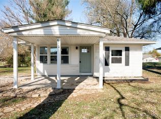 6114 Brown Rd, Floyds Knobs, IN 47119