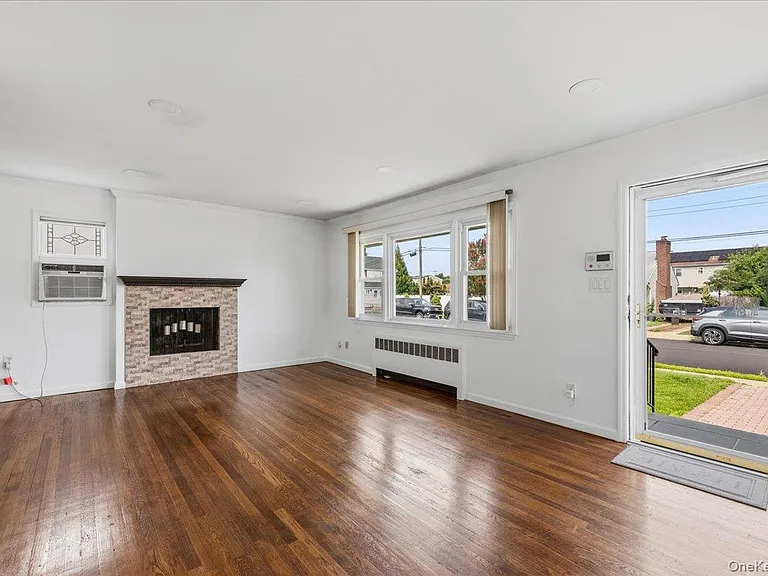 4 Cecil Pl — Photo 10