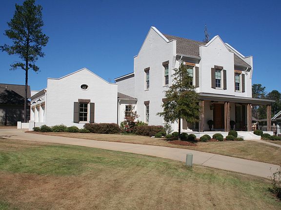 4th image of 884 Savannah Sq