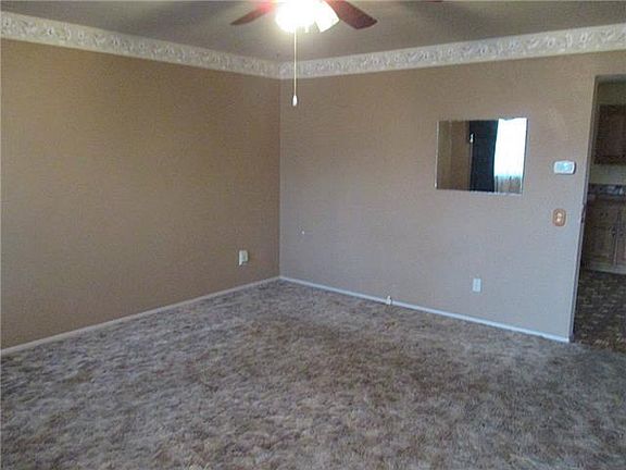 3rd image of 110 Derome Dr