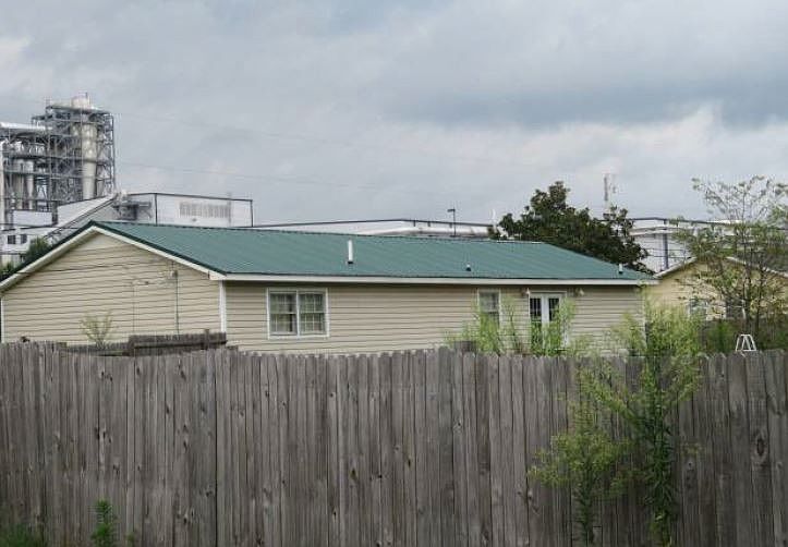 2nd image of 1060 Bynum Blvd