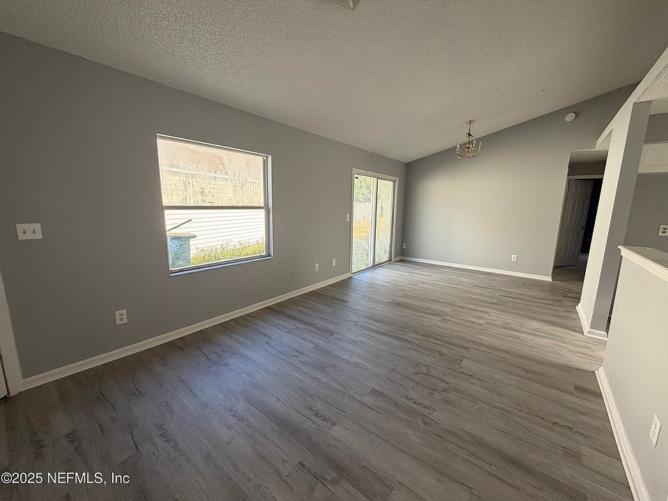 1st image of 761 TREKKER Street