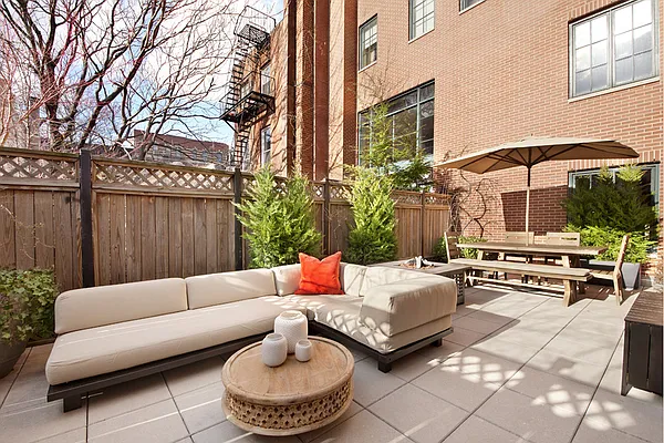 Sold by Stribling | media 15