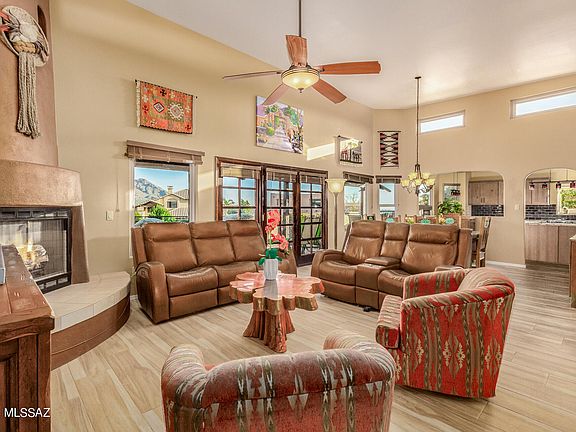 5th image of 10630 N Thunder Hill Pl