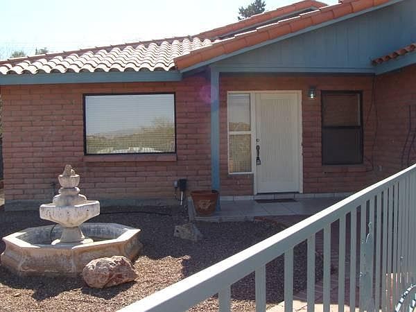 1st image of 616 N Calle Zapata