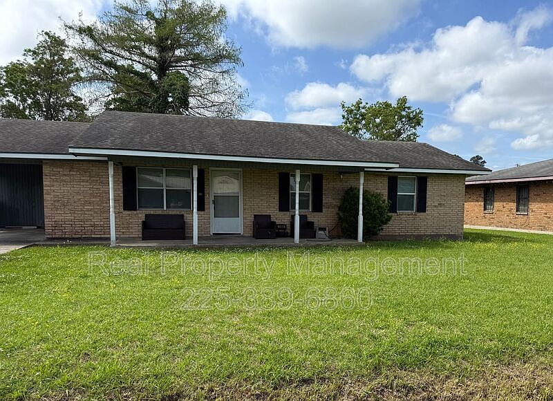 1st image of 160 Ebony Dr