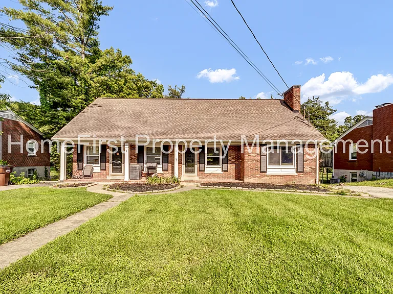 105 Meadowlark Dr #B — Photo 2
