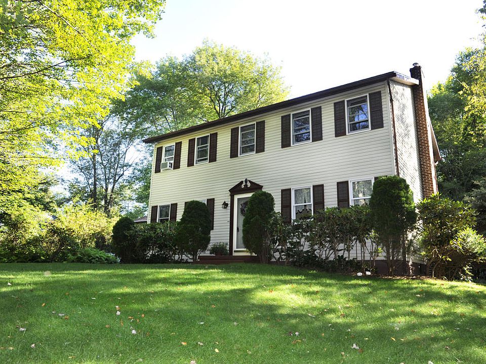 1st image of 65 E Woodhaven Dr