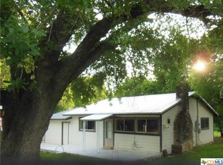 736 Elm Grove Rd, Seguin, TX 78155