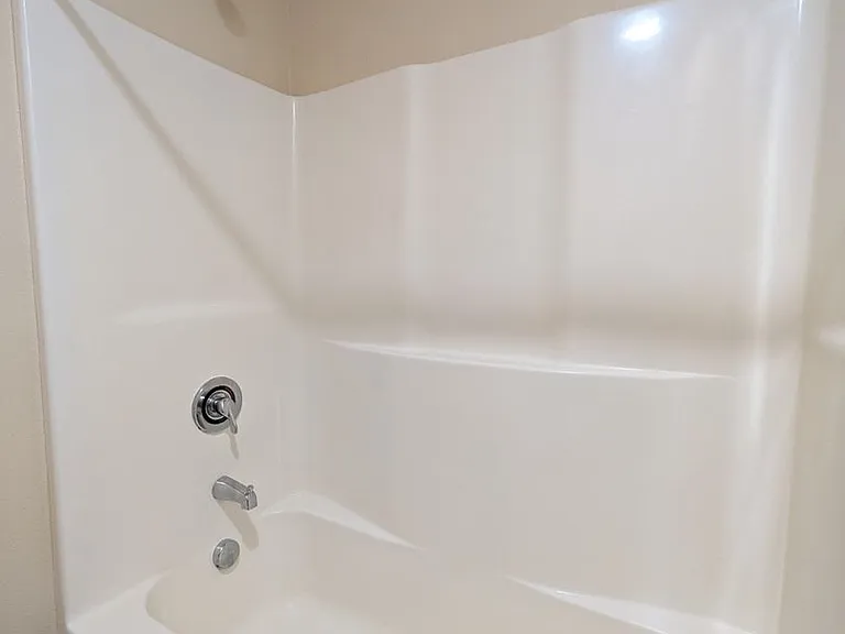 Wellesley Park Apartments — Photo 20