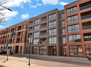 2839 W Belmont Ave #101, Chicago, IL 60618