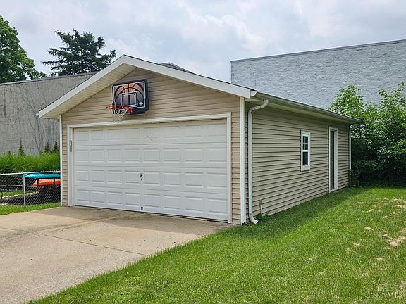 2nd image of 4961 Shirley Pl