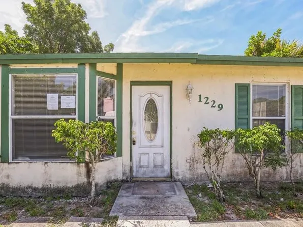 1229 18th Avenue, Lake Worth Beach, FL 33460