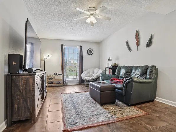 1670 Brightside Dr APT B, Baton Rouge, LA 70820