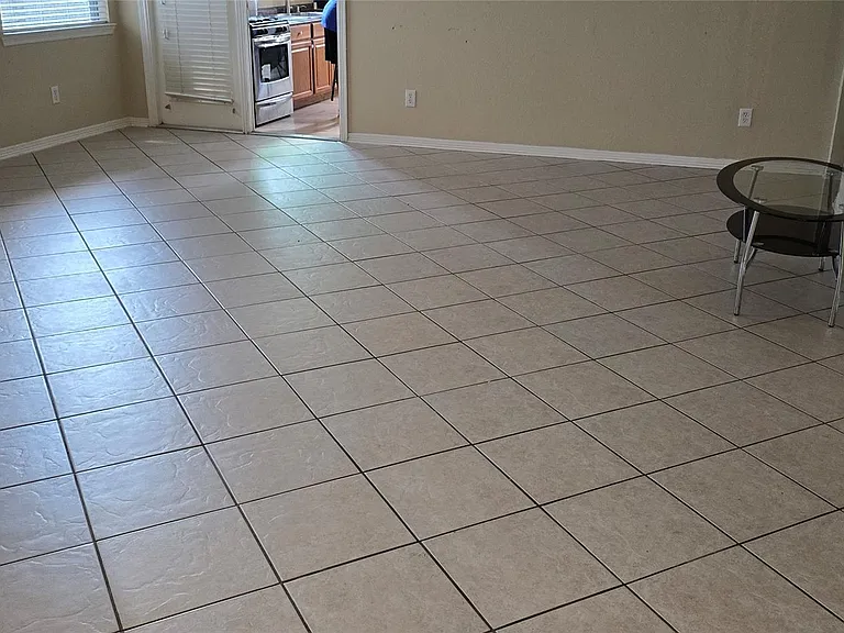 1018 Winter Green Ct — Photo 9