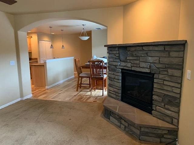 2nd image of 16583 Daisy Pl