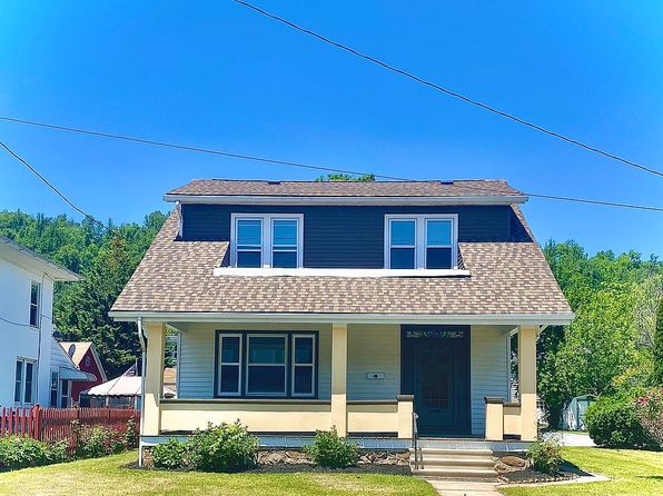 4 Myrtle Ave