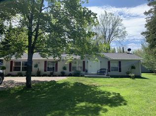 16959 Lake Dr, Lachine, MI 49753