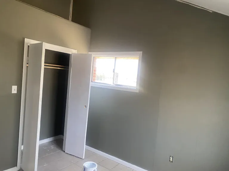 3064 Cromwell Ave — Photo 5