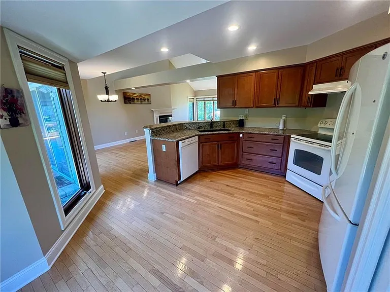 35 Hayfield Way — Photo 6