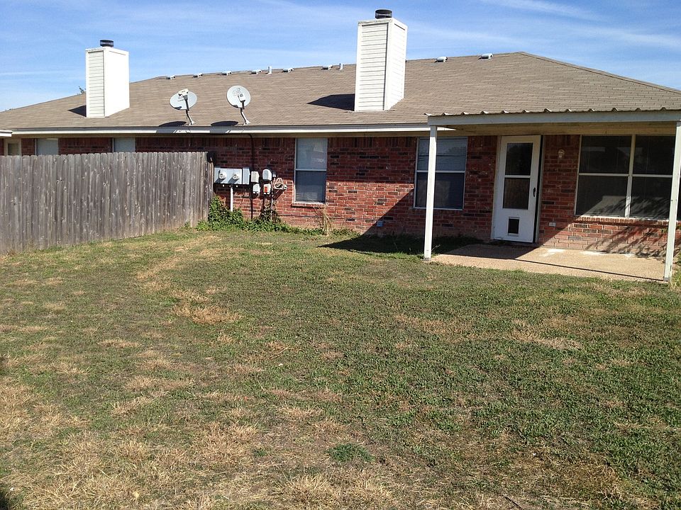2nd image of 407 Connie Dr
