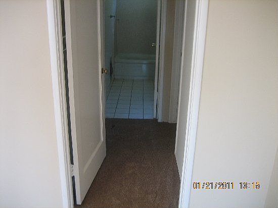 5th image of 3229 Mayfair Dr