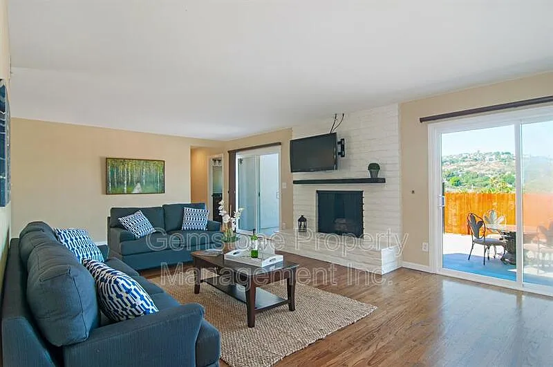 Building Photo - 5385 Brockbank Pl
