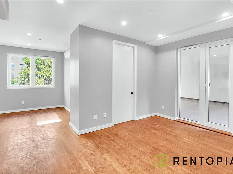 846 Flushing Ave #2B — Photo 5