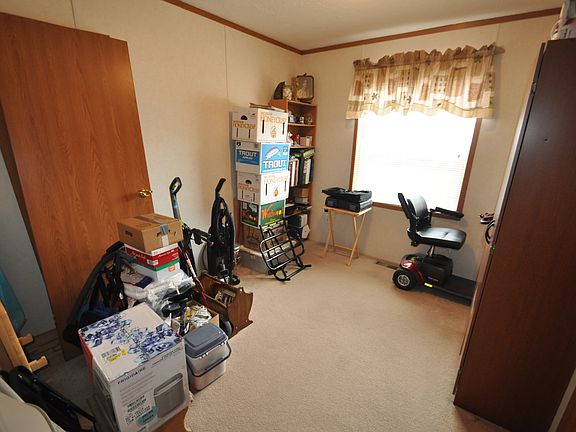 5th image of 73 N Hiawatha Cir