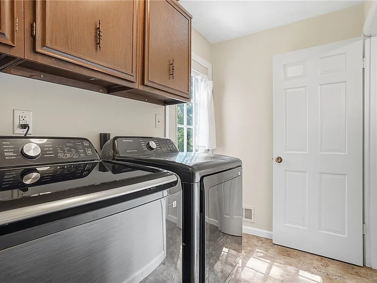 1519 Hastings Mill Rd — Photo 11