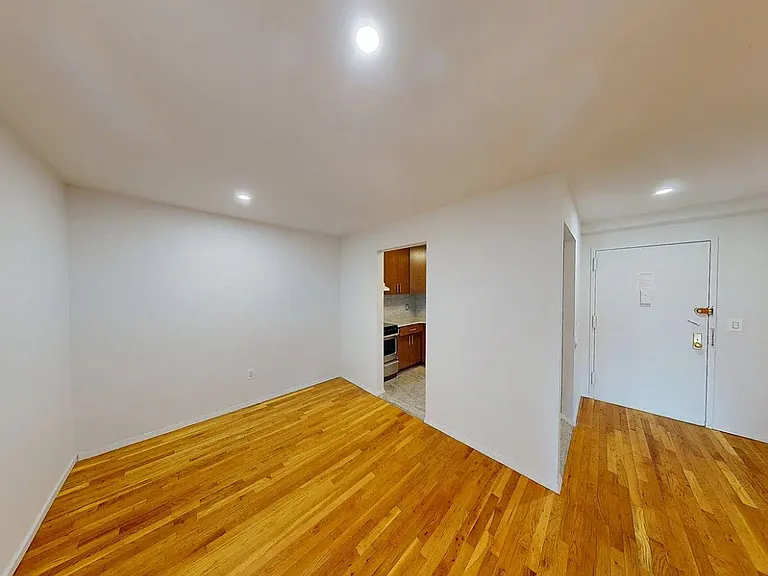 284 Mott St #4P — Photo 4