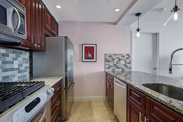 Sold by Corcoran | media 2