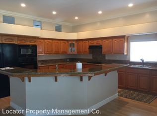 9007 Cross Water Dr, Bakersfield, CA 93312