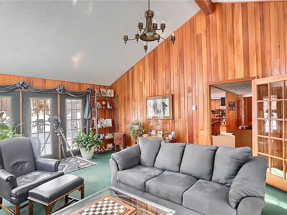 5th image of 700 Rockwood Dr