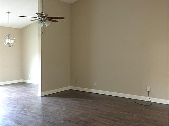 2nd image of 2705 Poplar Trl