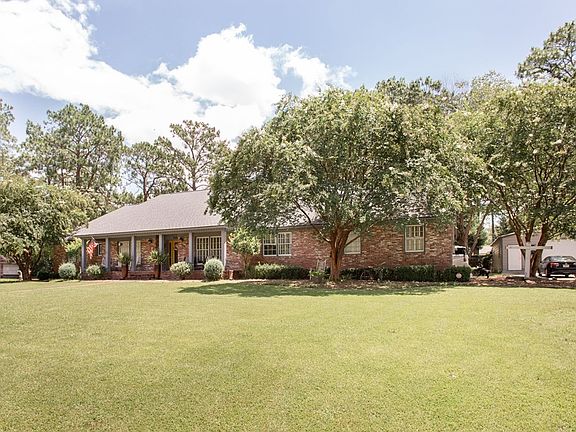 2nd image of 1606 Marshall Dr