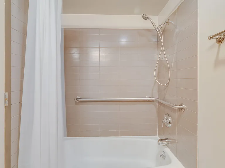 255 SW Harrison St #21G — Photo 13