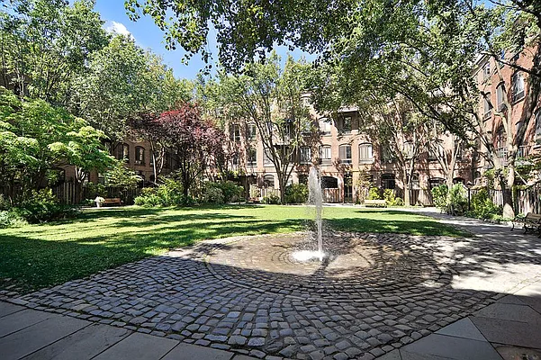 Sold by Corcoran | media 28