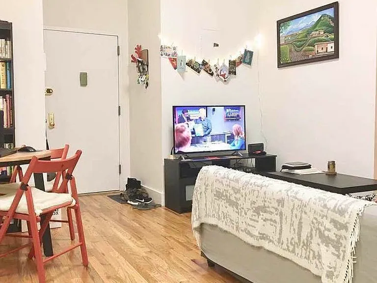1699 Lexington Ave #2A — Photo 4