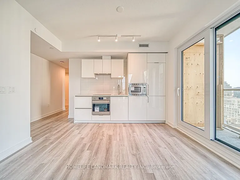 230 Simcoe St #1919 — Photo 8
