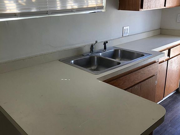 5th image of 5004 S Wilton Pl