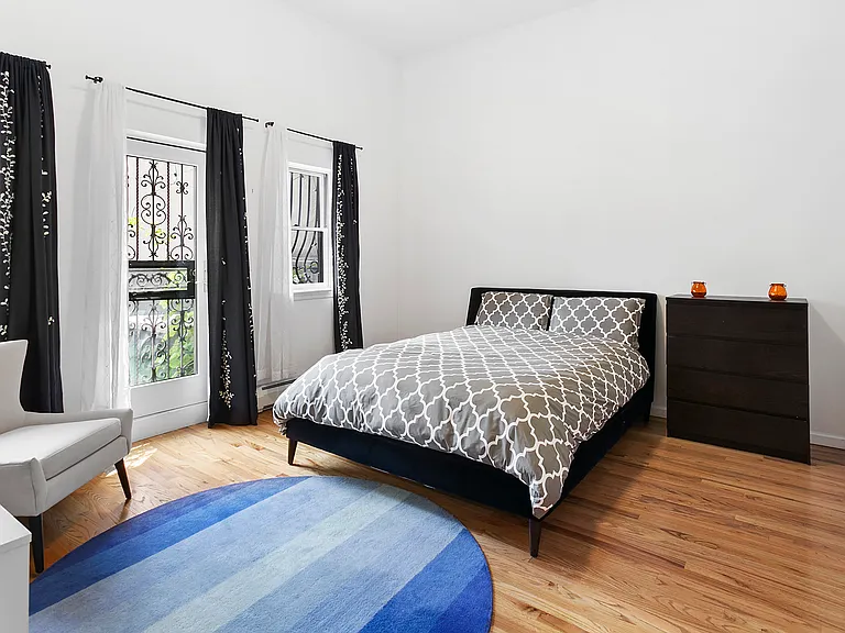 182 Norfolk St #3 — Photo 7