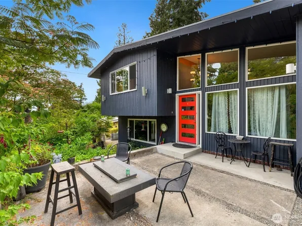 21207 S 97th Place, Kent, WA 98031