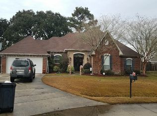450 Gainesway Dr, Madisonville, LA 70447