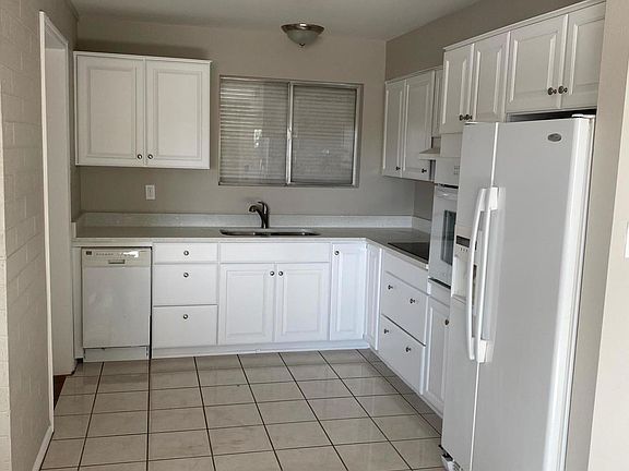 3rd image of 12402 N Pebble Beach Dr