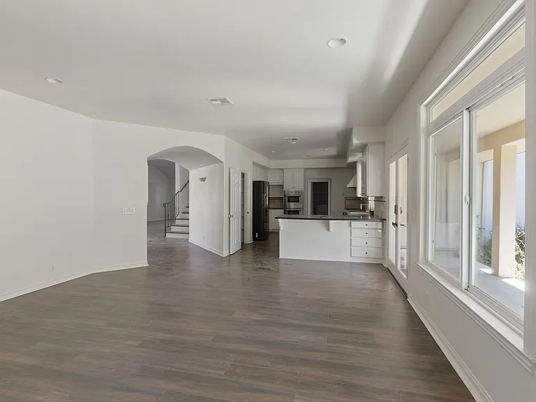 22100 Tiara St — Photo 21