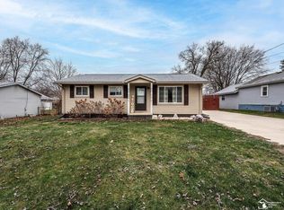 15557 Cedar St, Monroe, MI 48161