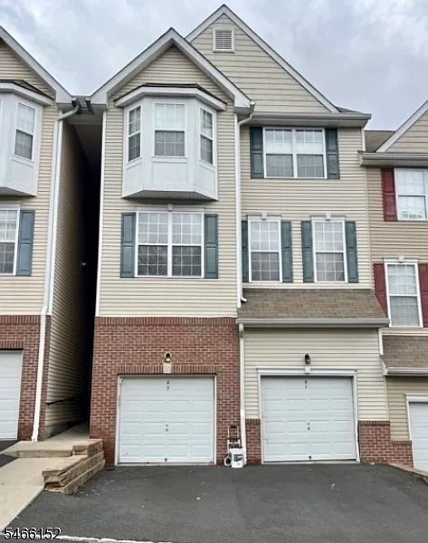 2 bed, 2.5 bath, $2,750 — Photo 4