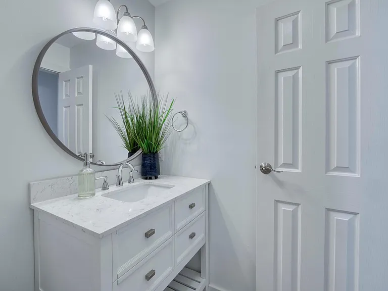 1356 E Rosebrier St — Photo 5